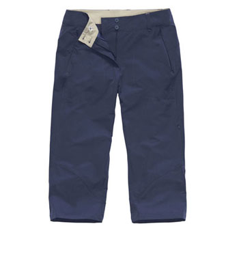 Technical, three-quarter length trousers. Technical, three-quarter length trousers.
