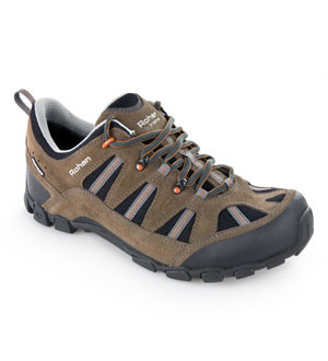 Functional, technical shoes for walking and travel Functional, technical shoes for walking and travel
