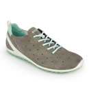 Lightweight sports shoe.