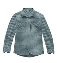 Technical shirt for outdoors and everyday.