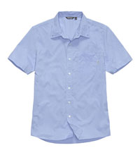 Smart, technical shirt for travel and everyday.